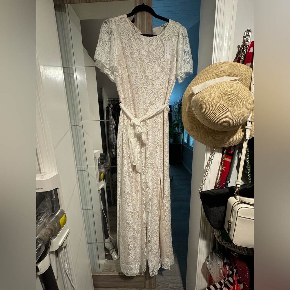 White maxi dress. Size M. Baltic Born